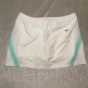 Nike Fit Dry Women's White and Mint Green Tennis Skort
